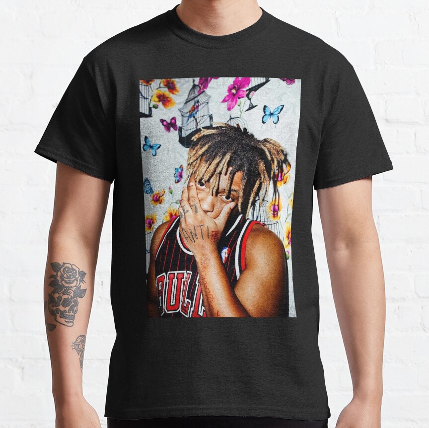 Butterfly The Wrld T-shirt